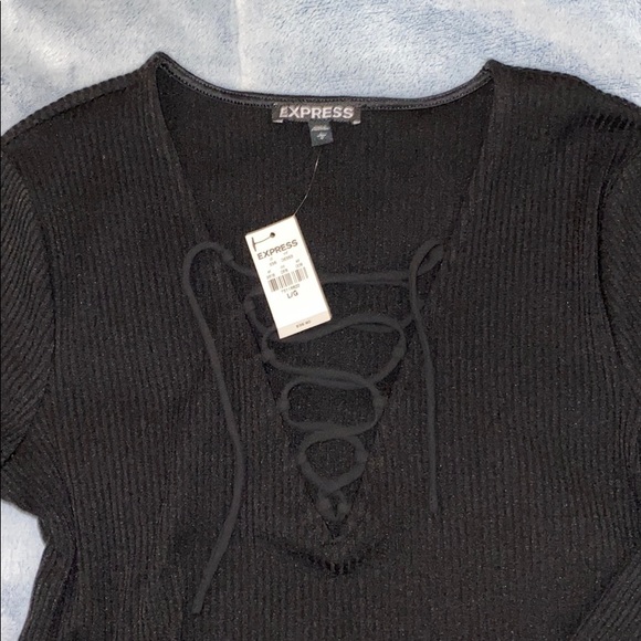 Express cropped long sleeve 💕 - Picture 2 of 2